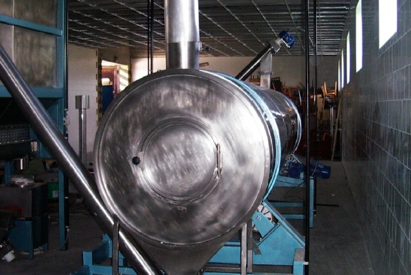 Výroba strojov a zariadení / 3. Rotačná sušička - foto Výroba strojov a zariadení / 3. Rotačná sušička - foto