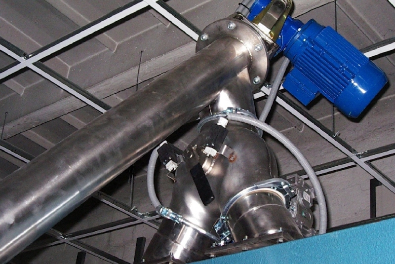 Výroba strojov a zariadení / 2. Závitovkový dopravník - foto Výroba strojov a zariadení / 2. Závitovkový dopravník - foto